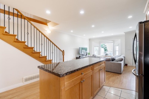 1124 Rochester Avenue, Coquitlam, BC - Indoor