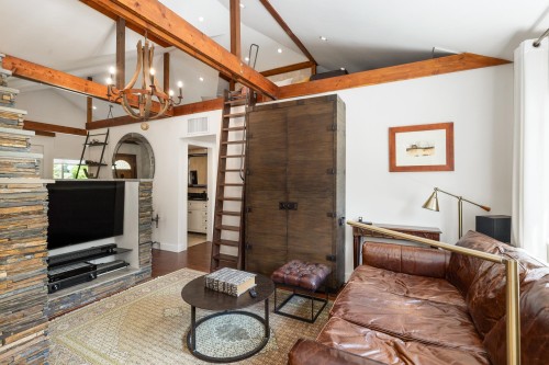 1924 Fulton Avenue, West Vancouver, BC - Indoor