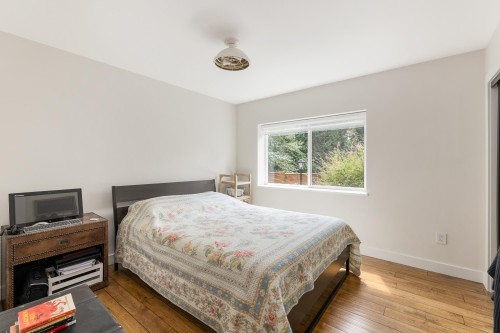 1924 Fulton Avenue, West Vancouver, BC - Indoor Photo Showing Bedroom