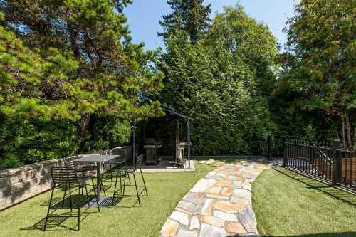 1924 Fulton Avenue, West Vancouver, BC - Outdoor