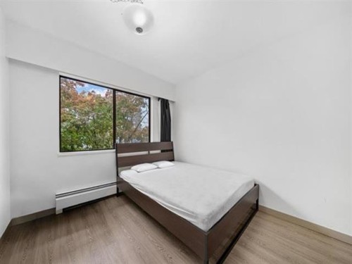 301-11957 223 Street, Maple Ridge, BC - Indoor Photo Showing Bedroom