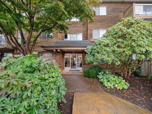 301-11957 223 Street, Maple Ridge, BC - Outdoor