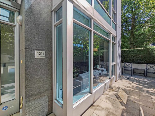 1211 Cordova Street W, Vancouver, BC -  With Exterior