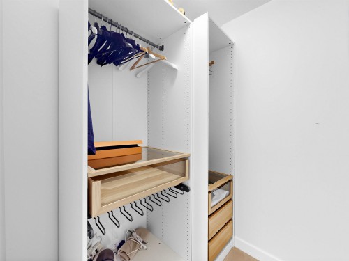 1211 Cordova Street W, Vancouver, BC - Indoor With Storage