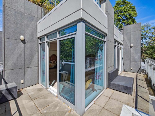 1211 Cordova Street W, Vancouver, BC - Outdoor With Exterior