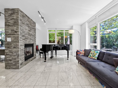1211 Cordova Street W, Vancouver, BC - Indoor Photo Showing Living Room With Fireplace