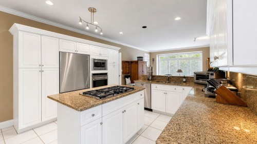 8418 Gillnet Place, Vancouver, BC - Indoor Photo Showing Kitchen