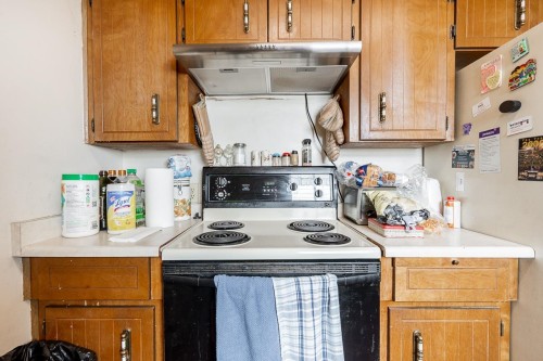 1828 Prairie Avenue, Port Coquitlam, BC - Indoor Photo Showing Kitchen