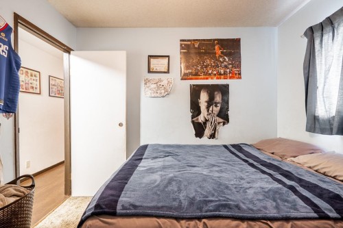 1828 Prairie Avenue, Port Coquitlam, BC - Indoor Photo Showing Bedroom
