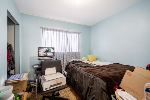 1828 Prairie Avenue, Port Coquitlam, BC - Indoor Photo Showing Bedroom