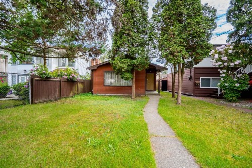 1828 Prairie Avenue, Port Coquitlam, BC - Outdoor
