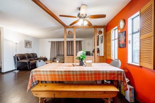 1828 Prairie Avenue, Port Coquitlam, BC - Indoor Photo Showing Bedroom