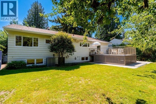 2784 Crescentview Drive, North Vancouver, BC - Outdoor With Deck Patio Veranda