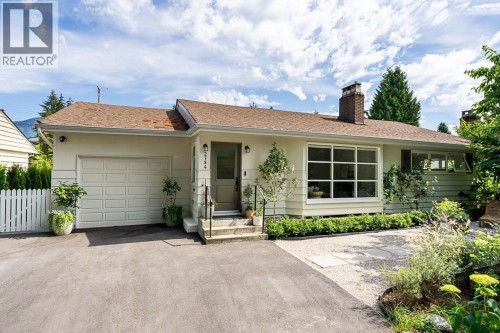 2784 Crescentview Drive, North Vancouver, BC - Outdoor