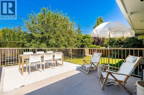 2784 Crescentview Drive, North Vancouver, BC - Outdoor With Deck Patio Veranda With Exterior