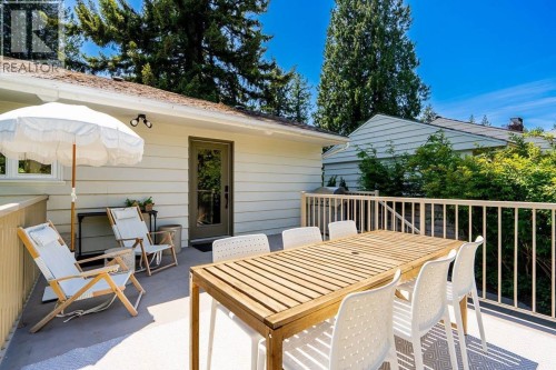 2784 Crescentview Drive, North Vancouver, BC - Outdoor With Deck Patio Veranda With Exterior