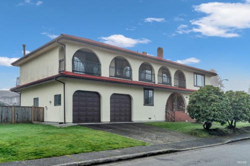 4240 Shackleton Gate, Richmond, BC - Outdoor With Balcony
