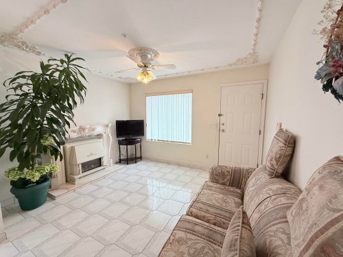 2458 5Th Avenue E, Vancouver, BC - Indoor With Fireplace