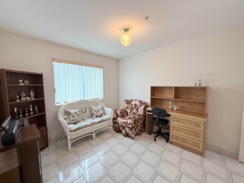 2458 5Th Avenue E, Vancouver, BC - Indoor
