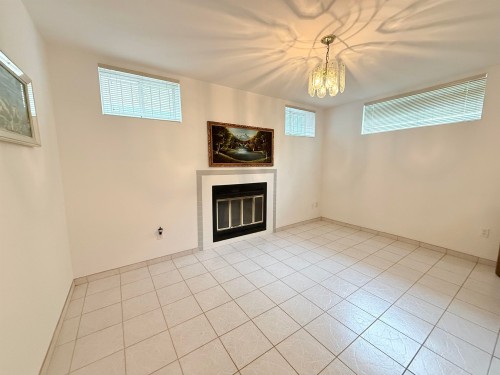 2458 5Th Avenue E, Vancouver, BC - Indoor With Fireplace