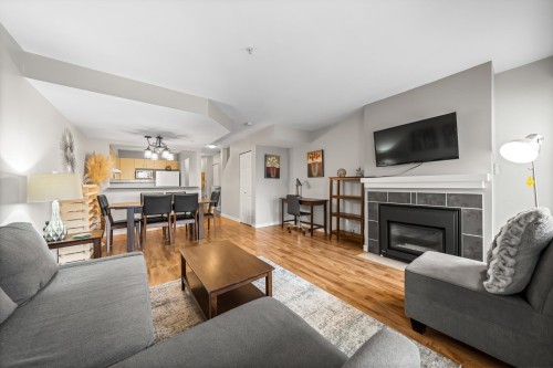 49-123 Seventh Street  New Westminster, BC V3M 6Y2