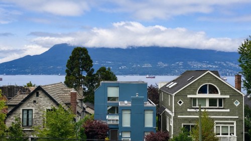 4438 4Th Avenue W, Vancouver, BC - Outdoor With Body Of Water With Facade
