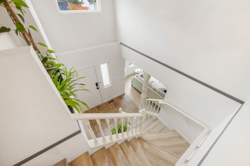 2378 Mariana Place, Coquitlam, BC - Indoor Photo Showing Other Room