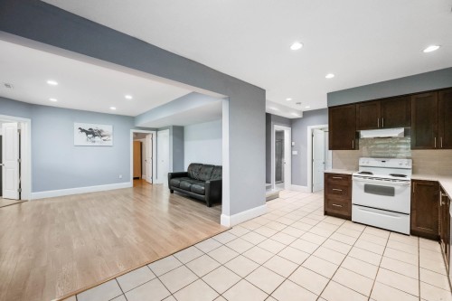 2378 Mariana Place, Coquitlam, BC - Indoor Photo Showing Kitchen