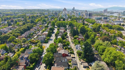 53 12Th Avenue W, Vancouver, BC - Outdoor With View
