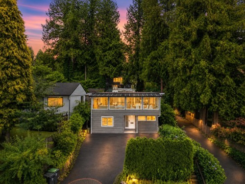 3570 Lonsdale Avenue  North Vancouver, BC V7N 3K4