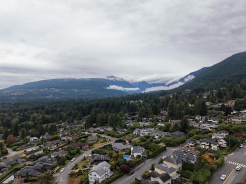 3570 Lonsdale Avenue, North Vancouver, BC - Outdoor With View