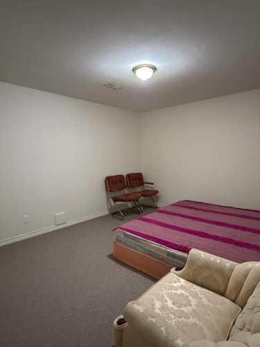 2533 Jade Place, Coquitlam, BC - Indoor Photo Showing Bedroom