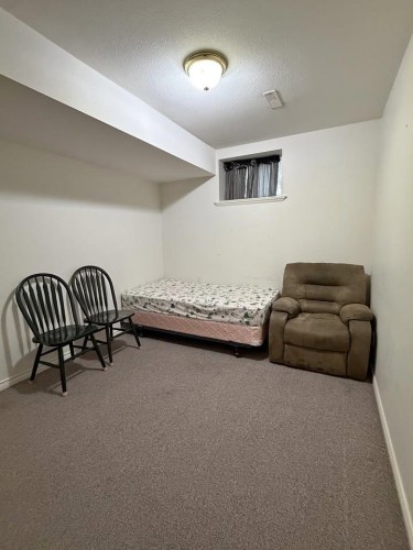 2533 Jade Place, Coquitlam, BC - Indoor Photo Showing Bedroom