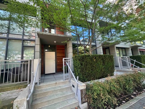 112 1St Avenue W, Vancouver, BC - Outdoor