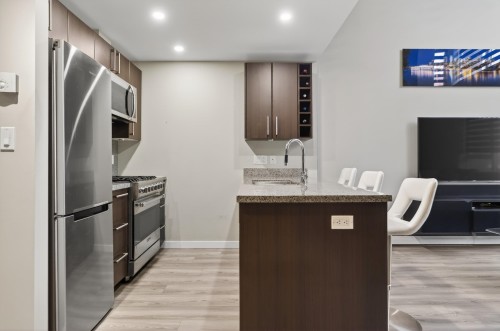 112 1St Avenue W, Vancouver, BC - Indoor Photo Showing Other Room