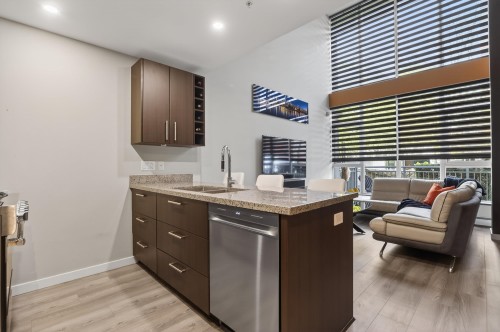 112 1St Avenue W, Vancouver, BC - Indoor