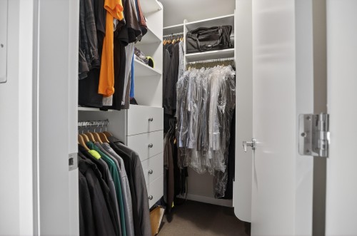 112 1St Avenue W, Vancouver, BC - Indoor With Storage