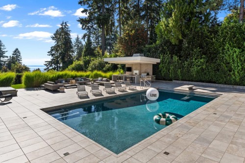 2940 Mathers Avenue, West Vancouver, BC - Outdoor With In Ground Pool With Backyard