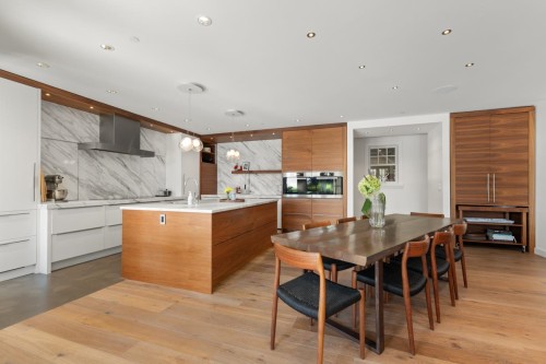 2940 Mathers Avenue, West Vancouver, BC - Indoor