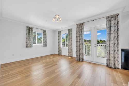 2246 22Nd Avenue W, Vancouver, BC - Indoor