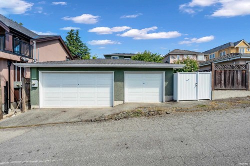 2246 22Nd Avenue W, Vancouver, BC - Outdoor