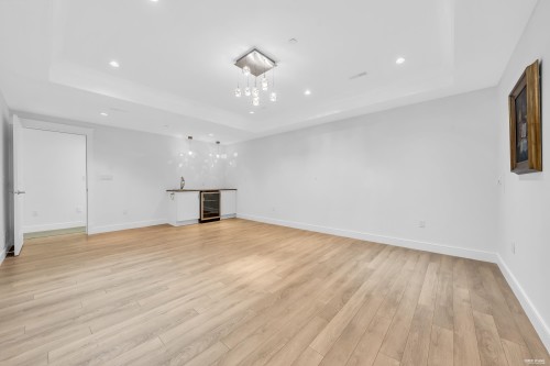 2246 22Nd Avenue W, Vancouver, BC - Indoor Photo Showing Other Room