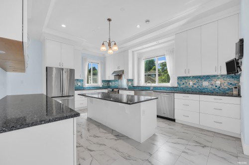 2246 22Nd Avenue W, Vancouver, BC - Indoor Photo Showing Kitchen With Upgraded Kitchen