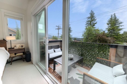 3-728 Gibsons Way, Gibsons, BC - 