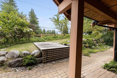 3-728 Gibsons Way, Gibsons, BC - Outdoor With Deck Patio Veranda