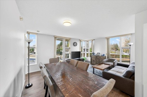 807-2200 Douglas Road, Burnaby, BC - Indoor