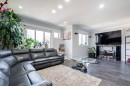 21528 Donovan Avenue, Maple Ridge, BC  - Indoor Photo Showing Living Room 