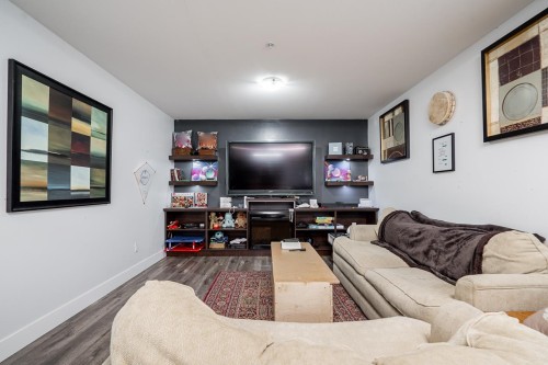 21528 Donovan Avenue, Maple Ridge, BC - Indoor Photo Showing Other Room