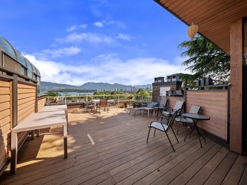 402-2211 2Nd Avenue W, Vancouver, BC - Outdoor With Deck Patio Veranda With Exterior