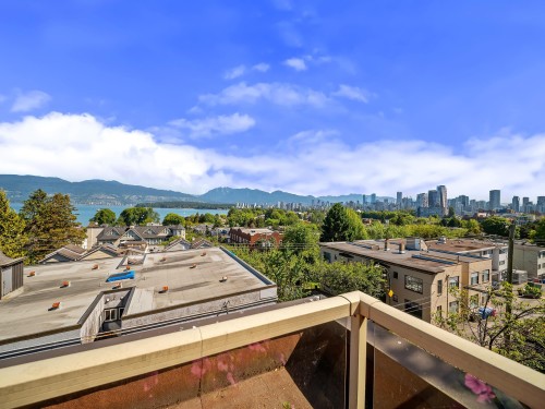 402-2211 2Nd Avenue W, Vancouver, BC - Outdoor With View